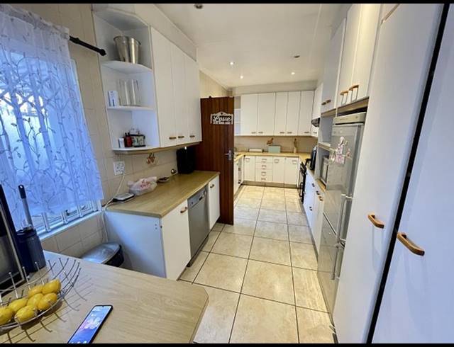 3 BEDROOM HOUSE FOR SALE IN EDEN GLEN